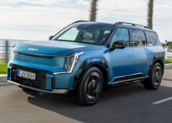 Kia EV9: гигантский электро-SUV с рекордной скидкой в 14 689 евро