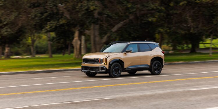 Kia Seltos X-Line SX 2027: компактный кроссовер, который изменил всё