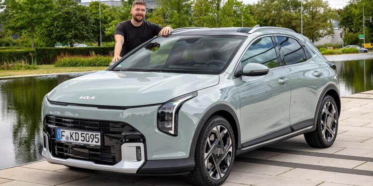 Kia XCeed 2026: Рестайлинг, который не спасает от вопроса «Зачем?»