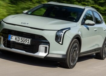 Kia XCeed: корейский кроссовер получил мозги и характер