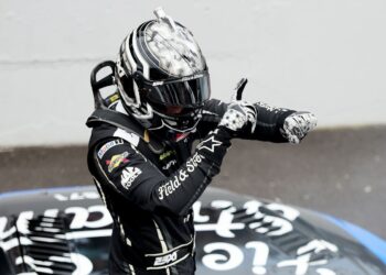 Кори Хейм шокировал NASCAR победой в Brickyard 400