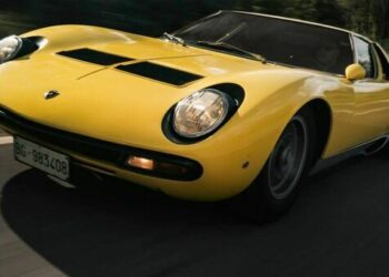 Lamborghini Miura SV: 55 лет первой «Super Veloce»