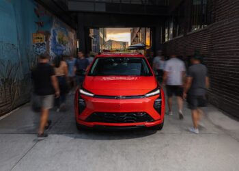 Лучший электромобиль 2026 года по версии Car and Driver: тачка, за которую не жалко денег