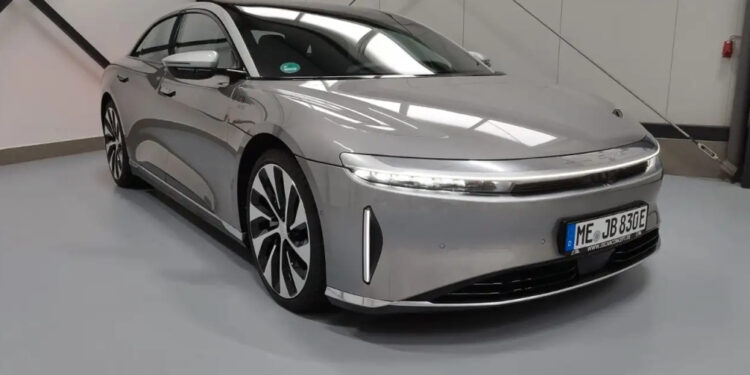 Lucid Air с 831 силами подешевел: роскошный электрокар по цене подержанного седана