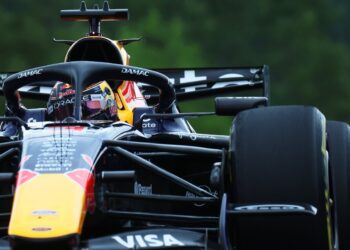 Макс Ферстаппен объяснил радиосообщение в Спа и дал первую оценку темпу Red Bull