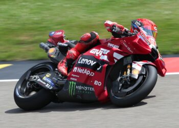 Маркес возглавил пятничные заезды MotoGP в Германии: Дукати опережает Априлию