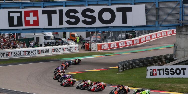 Маркес выиграл квалификацию Гран-при Германии MotoGP: Беззакки пропустит гонку
