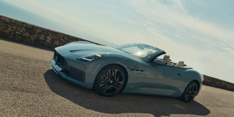 Maserati GranCabrio Folgore 2027: первые фото обновлённого электрокабриолета