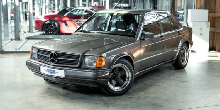 Mercedes 190 V8: цена взлетела в 4 раза за четыре года