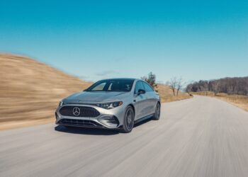 Mercedes-Benz CLA250+: Электрический разворот немецкого флагмана