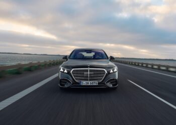Mercedes-Benz под угрозой: в США могут запретить немецкие машины