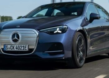 Mercedes C-Class: электрический седан сохраняет ДНК бренда