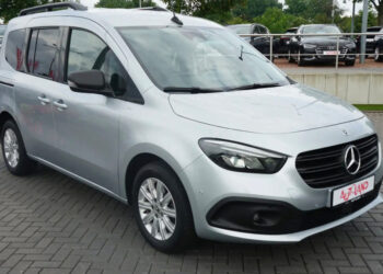 Mercedes Citan: семейный универсал за 20 тысяч евро