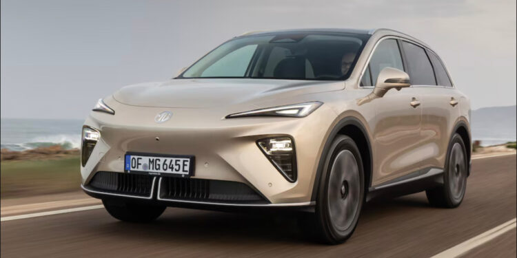 MG S6 в лизинг: полный фарш за 296 евро в месяц