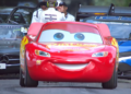 Молния Маккуин штурмует Гудвудский холм: легендарный персонаж Pixar прокатился по легендарной трассе
