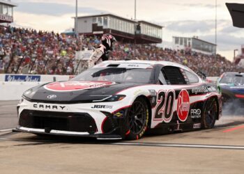 NASCAR меняет формат практик перед плей-офф: больше времени, меньше суеты