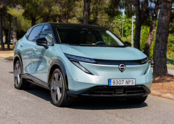 Nissan Ariya: космический кроссовер получил обновку, но конкуренты дышат в спину