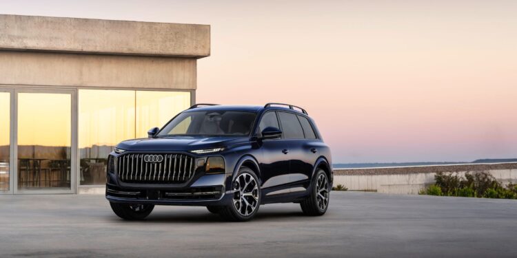Новые Audi Q9 и SQ9: флагманские внедорожники с тремя рядами