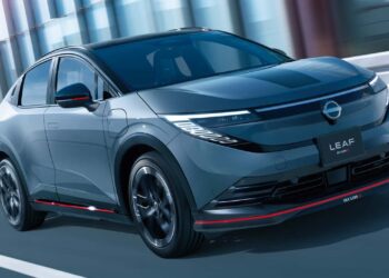 Новый Nissan Leaf Nismo: внешность спортсмена, повадки пенсионера