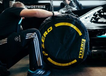 Pirelli объясняет влияние колёсных дисков и стиля пилотирования на шины Формулы-1 в 2026 году