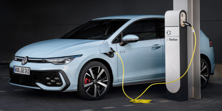 Plug-in-гибриды, которые не стыдно купить: тест Auto Bild