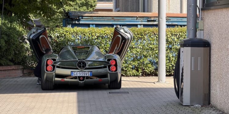 Поездка с тест-пилотом Pagani в Utopia Roadster: я испорчен на всю жизнь
