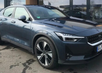 Polestar 2 Long Range Dual: стоит ли брать подержанный 408-сильный электрокар?