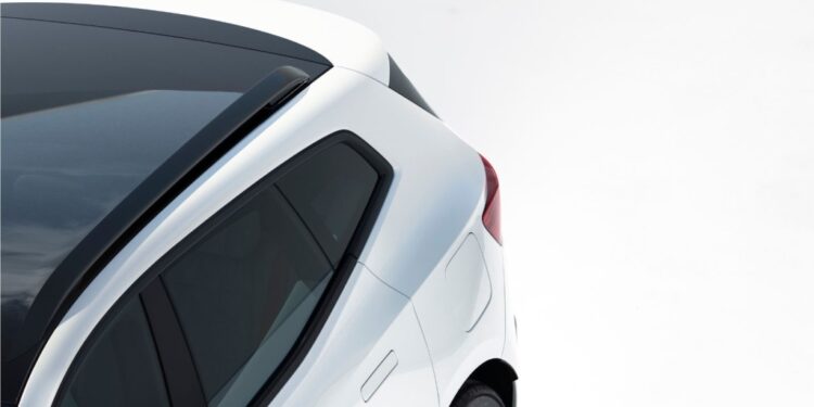 Polestar 4 возвращает заднее стекло: шведский кроссовер сменил кузов