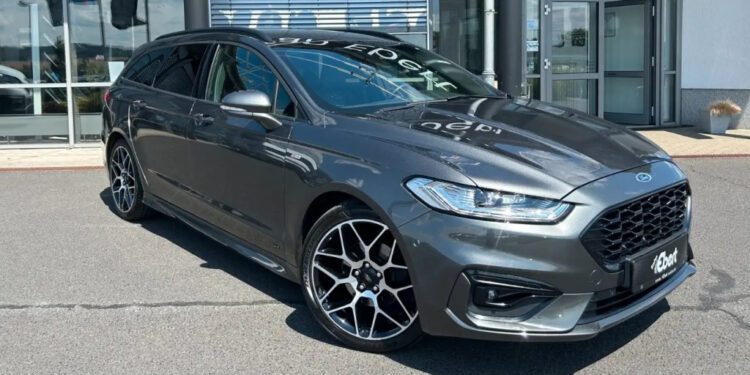 Полный привод, автомат, 190 сил: редкий Ford Mondeo ST Turnier по сладкой цене
