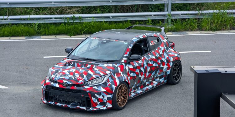 Прототип Toyota MR2 засветился на трассе Fuji Speedway