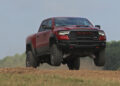 Ram возродил Hellcat V8 с 777 л.с. — под капотом TRX оказался мотор от Redeye
