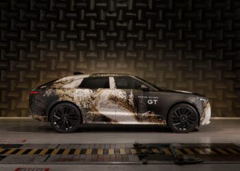 Range Rover GT: внедорожник, который решил стать седаном