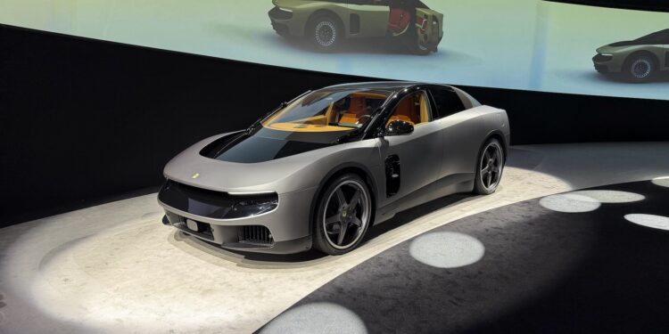 Раскуплен за два месяца: Ferrari отчиталась о спросе на Luce