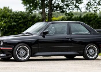 Редчайший BMW M3 E30 Sport Evo ушел с молотка за рекордную сумму
