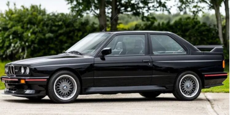 Редчайший BMW M3 E30 Sport Evo ушел с молотка за рекордную сумму