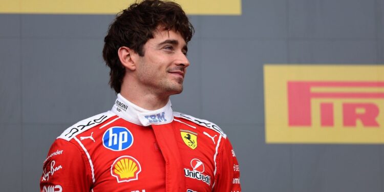 Шарль Леклер впервые за годы в Ferrari изменил прошивку руля — и это принесло победу