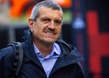 Штайнер предложил FIA поставить ИИ на службу гонкам после скандала с пейс-каром на Гран-при Британии