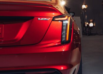 Следующий Cadillac CT5 получит версию Blackwing — это уже почти официально