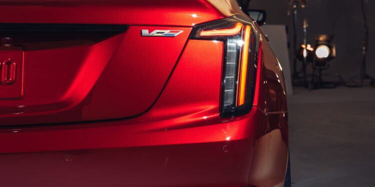 Следующий Cadillac CT5 получит версию Blackwing — это уже почти официально