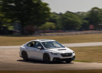 Subaru WRX 2026: доступный драйв без компромиссов