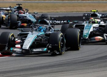Техническая сложность моторов 2026 года ставит клиентские команды F1 в невыгодное положение