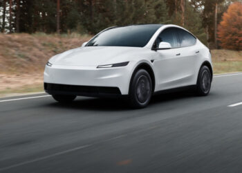 Tesla снова запускает бонус в 2000 евро на свои электромобили