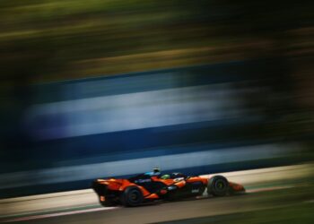 Тото Вольфф: победу McLaren в Венгрии предсказал бы и ИИ