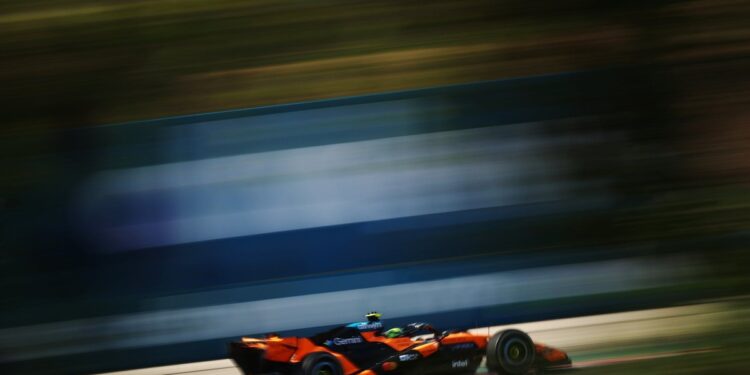 Тото Вольфф: победу McLaren в Венгрии предсказал бы и ИИ