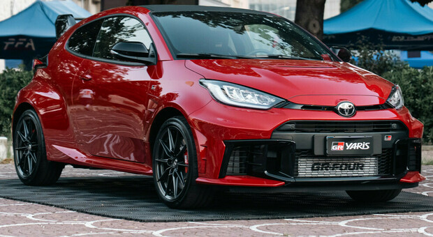 Toyota GR Yaris MY26: Дебют в Риме на легендарном ралли