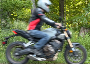Травма на восемь лет отняла у меня мотоциклы. E-Clutch от Honda вернул меня в седло