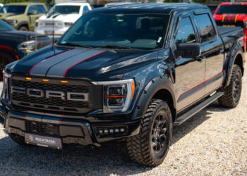 V8, полный привод и честный американский характер: Ford F-150 в Германии