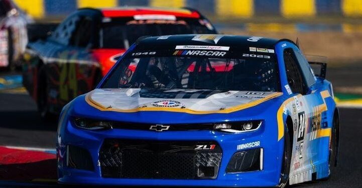 Внук основателя NASCAR выиграл гонку на «Ле-Мане» за рулём культового Камаро