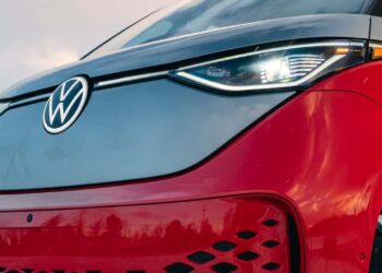 Volkswagen ID. Buzz: бензиновый генератор вместо батареи — инженеры искали решение