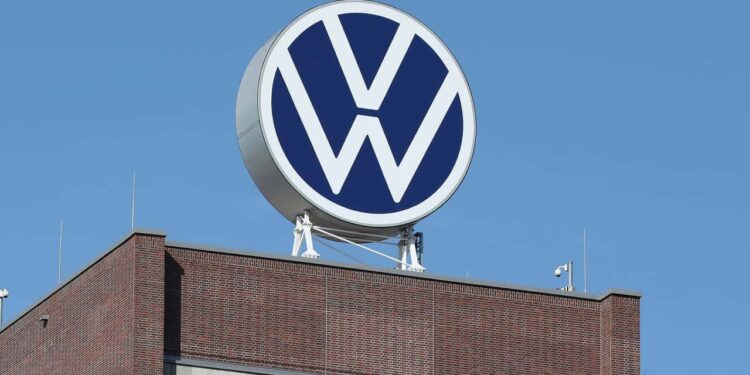 Volkswagen не спешит опровергать слухи о распродаже брендов